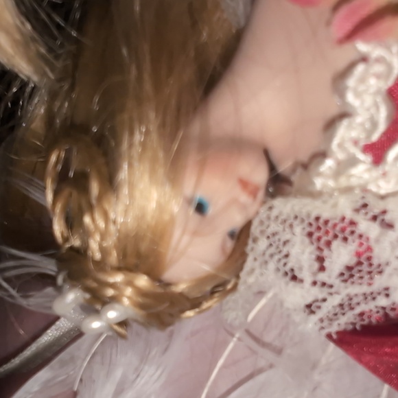 AVAILABLE -VTG Angel Ornament by Show Stoppers, Inc. 6" Tall x 8" wide - Picture 3 of 6